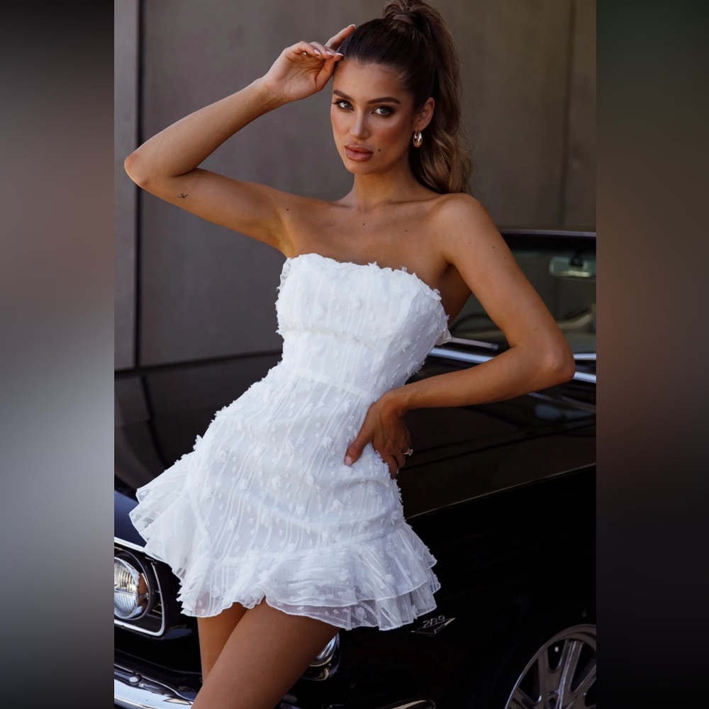 Cece Embellished Bandeau Dress White - Selfie Leslie